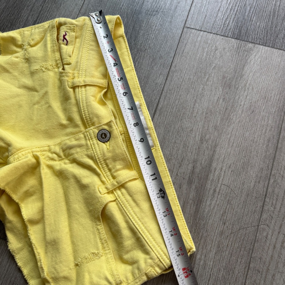 Y2K Hollister Yellow Low Rise Distressed Cutoff Denim Shorts Size 5 W27 - Picture 6 of 6